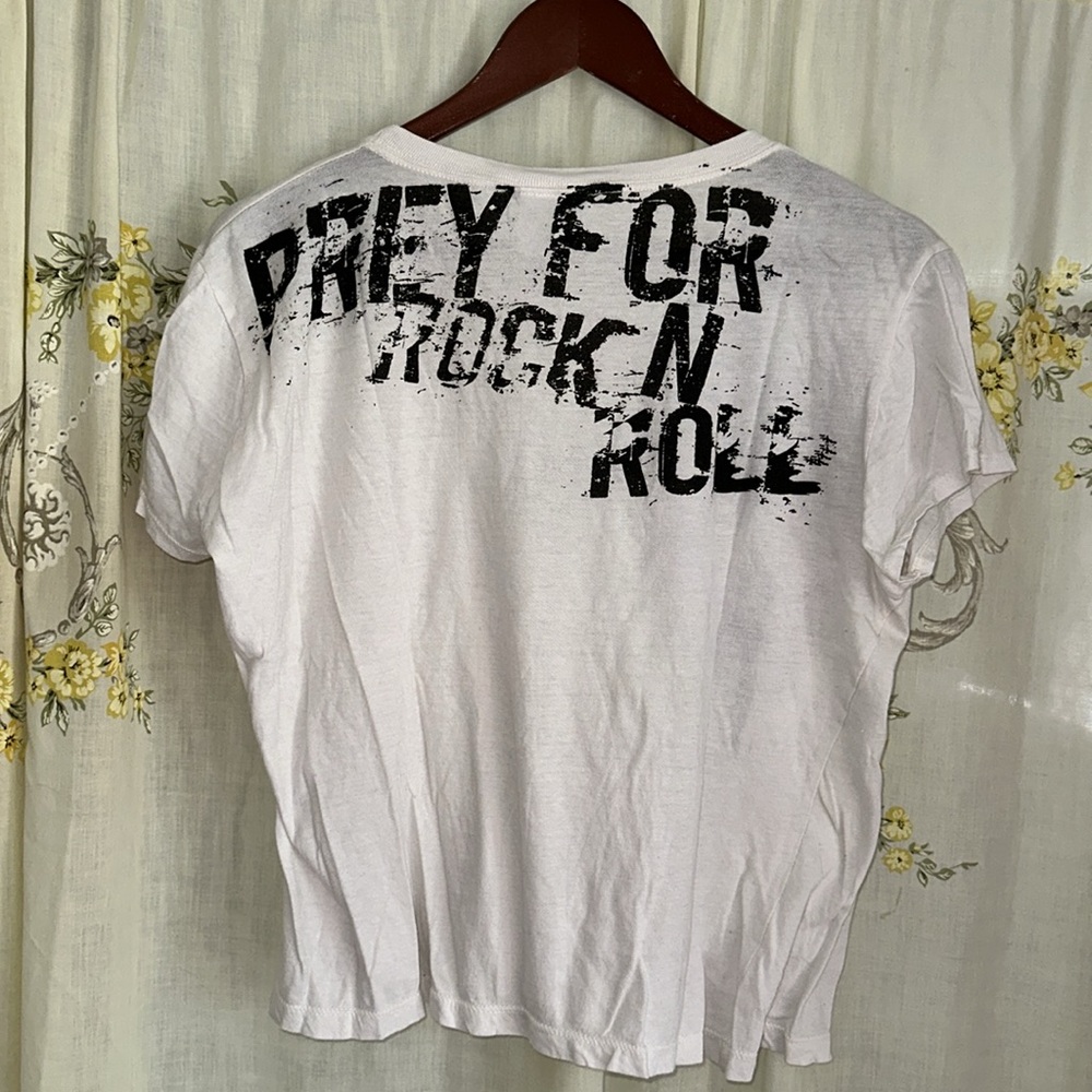 Vintage Lip Service woman’s graphic tshirt! - Picture 4 of 4